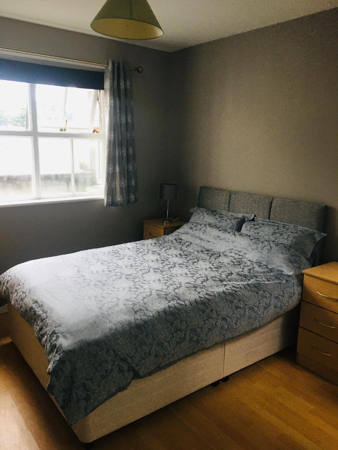 Walsh'S Apartment 2 Уестпорт Екстериор снимка