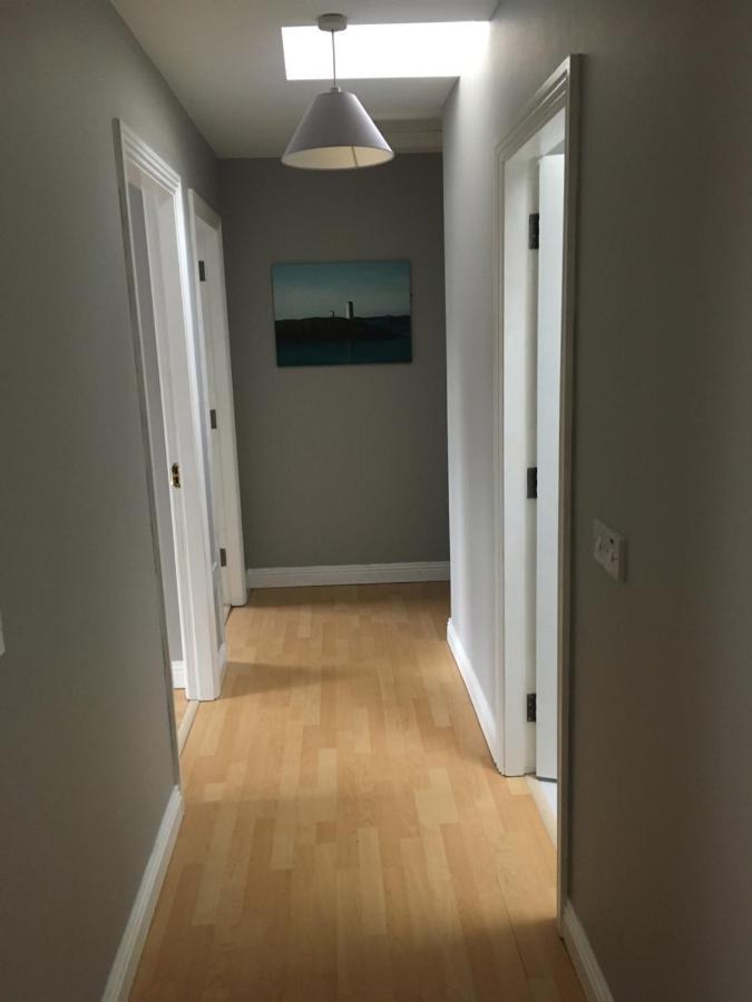 Walsh'S Apartment 2 Уестпорт Екстериор снимка